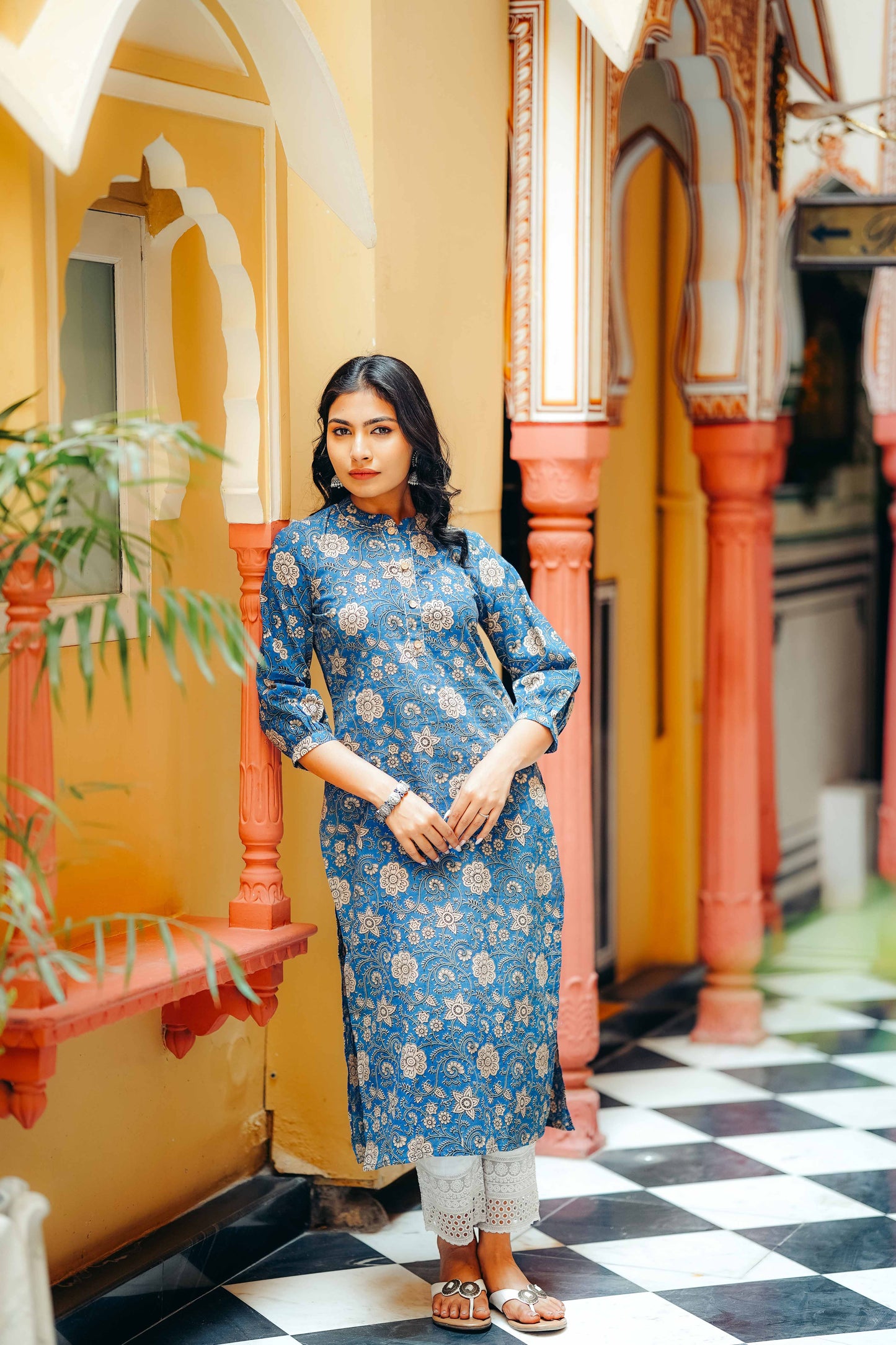 Falak Kurta